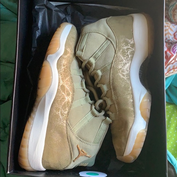 Jordan Shoes - Jordan 11 Retro Women’s 10